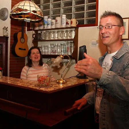 Wanderlust Hostel Floersheim am Main