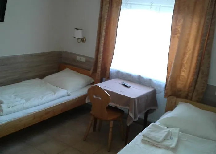 Wanderlust Hostel Flörsheim am Main